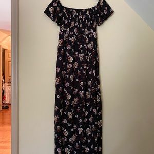 Socialite Maxi Dress